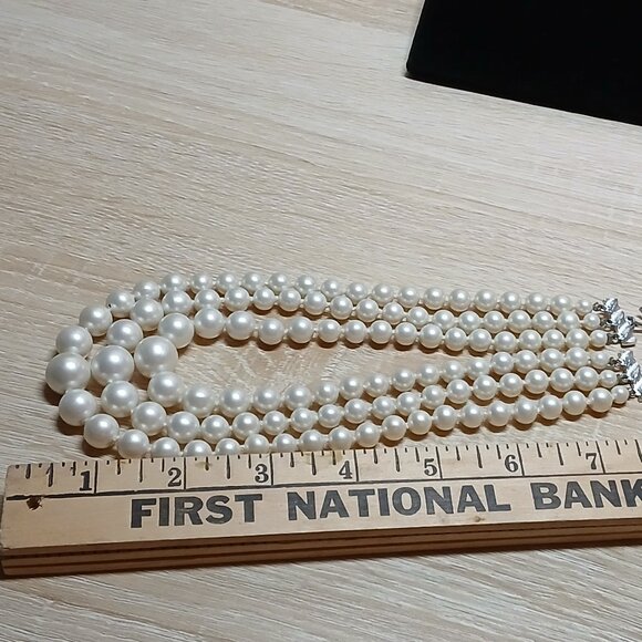 Japan Silver Tone Multi Strand Faux Pearl Necklace Vintage Jewelry #86 - Picture 6 of 9